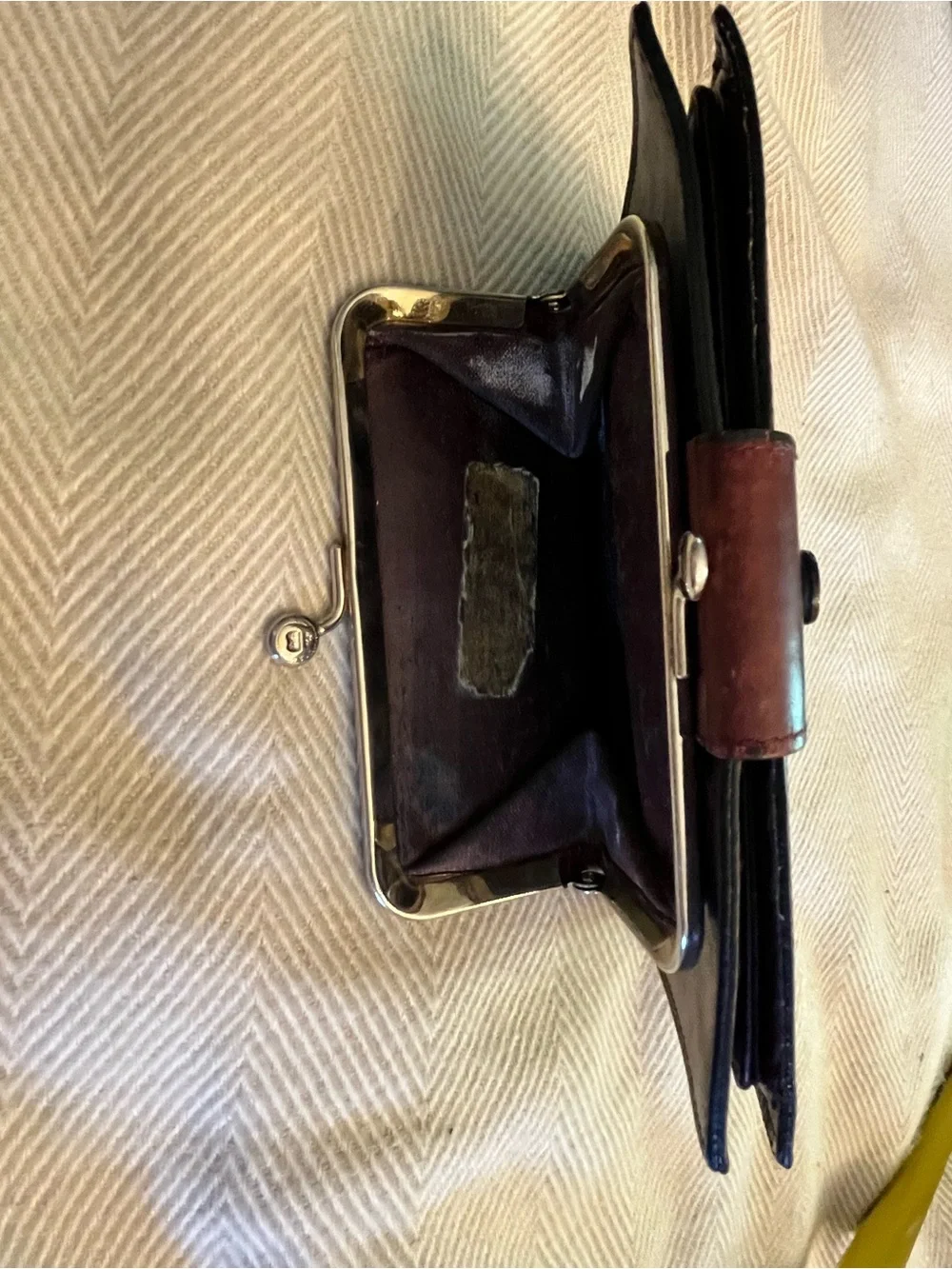 vintage etienne aigner Burgundy Bi-fold wallet And Checkbook Cover 7 In X 4 In